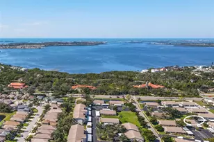 2824 72nd St Ct W, Bradenton, FL 34209 - Photo 4