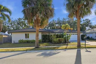 7339 Bounty Dr, Sarasota, FL 34231 - Photo 6