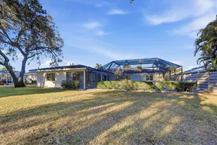 7339 Bounty Dr, Sarasota, FL 34231 - Photo 38