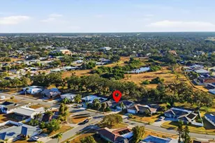 7339 Bounty Dr, Sarasota, FL 34231 - Photo 2