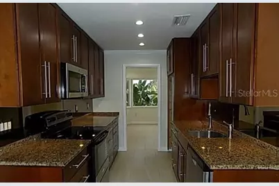 7339 Bounty Drive, Sarasota, FL 34231 - Photo 4