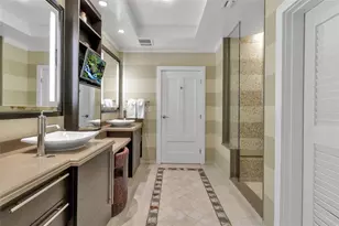 915 Seaside Dr, Sarasota, FL 34242 - Photo 22