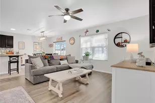 15823 High Bell Pl, Bradenton, FL 34212 - Photo 6