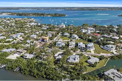 6841 Longboat Drive S, Longboat Key, FL 34228 - Photo 44