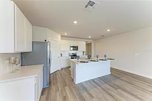 18143 Wheathouse Pl, Bradenton, FL 34211 - Photo 12