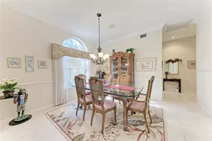 8383 Cypress Hollow Dr, Sarasota, FL 34238 - Photo 22