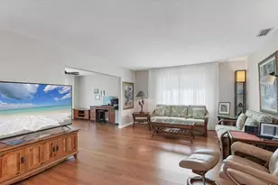 1110 Breezemont Dr, Sarasota, FL 34232 - Photo 4