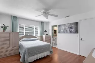 1110 Breezemont Dr, Sarasota, FL 34232 - Photo 12