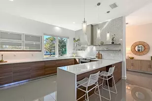 2215 Datura St, Sarasota, FL 34239 - Photo 28