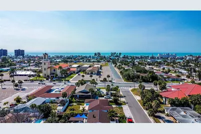 340 84th Avenue, Saint Pete Beach, FL 33706 - Photo 10