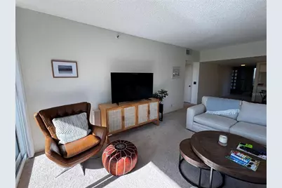 1085 Gulf Of Mexico Drive #205, Longboat Key, FL 34228 - Photo 4