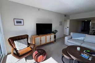 1085 Gulf of Mexico Dr, Longboat Key, FL 34228 - Photo 4