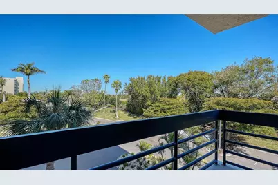 1085 Gulf Of Mexico Drive #205, Longboat Key, FL 34228 - Photo 38