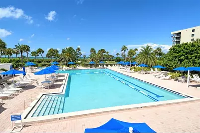 1085 Gulf Of Mexico Drive #205, Longboat Key, FL 34228 - Photo 42