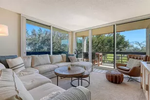 1085 Gulf of Mexico Dr, Longboat Key, FL 34228 - Photo 10