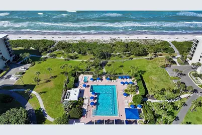 1085 Gulf Of Mexico Drive #205, Longboat Key, FL 34228 - Photo 24