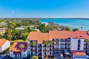 1624 Stickney Point Rd, Sarasota, FL 34231 - Photo 1