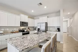 2813 Midnight Pearl Dr, Sarasota, FL 34240 - Photo 10