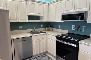 3801 40th St Ct W, Bradenton, FL 34205 - Photo 8