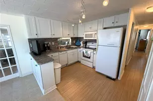 1862 Palm Springs St, Sarasota, FL 34234 - Photo 18