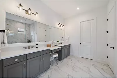 10193 Morning Mist Lane, Sarasota, FL 34241 - Photo 18