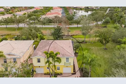 7944 Bergamo Avenue, Sarasota, FL 34238 - Photo 12