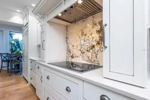 6934 Belgrave Dr, Siesta Key, FL 34242 - Photo 12