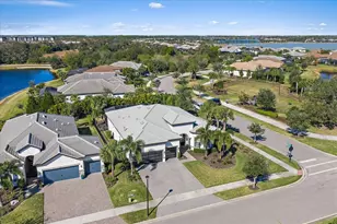 825 Seascape Pl, Sarasota, FL 34240 - Photo 4