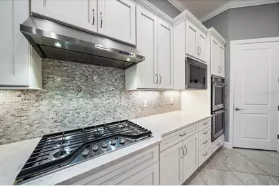 825 Seascape Place, Sarasota, FL 34240 - Photo 22