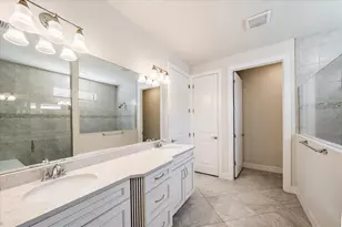 825 Seascape Pl, Sarasota, FL 34240 - Photo 32