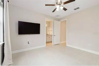 5811 Silverside Pine Court, Lakewood Ranch, FL 34211 - Photo 16