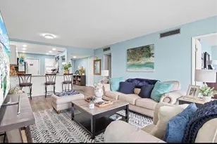 7461 W Country Club Dr N, Sarasota, FL 34243 - Photo 8