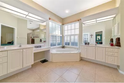 4726 Old Farm Road, Sarasota, FL 34233 - Photo 18