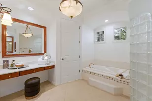 7012 Twin Hills Terrace, Lakewood Ranch, FL 34202 - Photo 50