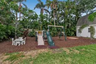 1642 Arlington St, Sarasota, FL 34239 - Photo 66