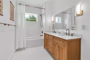 1642 Arlington St, Sarasota, FL 34239 - Photo 52