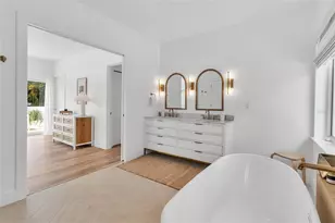 1642 Arlington St, Sarasota, FL 34239 - Photo 40