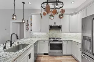 6410 Butlers Crest Dr, Bradenton, FL 34203 - Photo 12