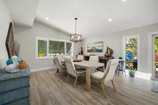 5045 Oxford Dr, Sarasota, FL 34242 - Photo 10