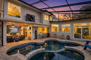 5045 Oxford Dr, Sarasota, FL 34242 - Photo 14