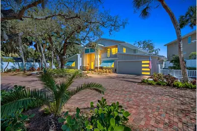 5045 Oxford Drive, Sarasota, FL 34242 - Photo 2