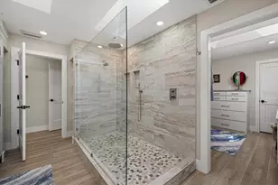 5045 Oxford Dr, Sarasota, FL 34242 - Photo 32