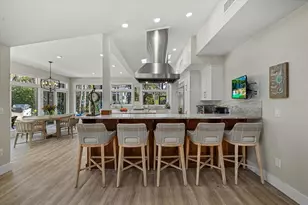 5045 Oxford Dr, Sarasota, FL 34242 - Photo 28