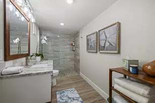 5045 Oxford Dr, Sarasota, FL 34242 - Photo 52