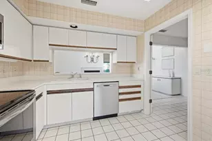 4639 Chandlers Forde, Sarasota, FL 34235 - Photo 18