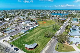 6250 Holmes Blvd, Holmes Beach, FL 34217 - Photo 50