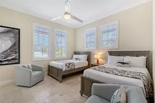 1021 Crescent St, Sarasota, FL 34242 - Photo 38