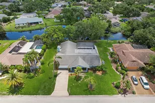 5385 Dominica Cir, Sarasota, FL 34233 - Photo 16