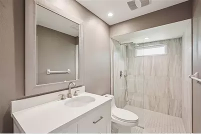 5385 Dominica Circle, Sarasota, FL 34233 - Photo 8