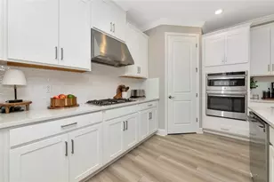 8516 Golden Dawn Ct, Sarasota, FL 34241 - Photo 12